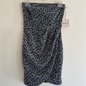 Superdown NWT black silver animal print strapless metallic mini dress Si…